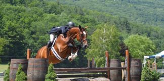 Morgan Ward Claims $5,000 Hunter Derby Victory at Vermont Summer Festival
