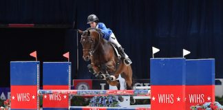 Charlotte Powers Changes Gears to Win $10,000 WIHS Adult Jumper Championship