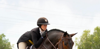 Tic Tac Toe Takes the Victory in the $5,000 USHJA National Hunter Derby During Blenheim Spring Classic II