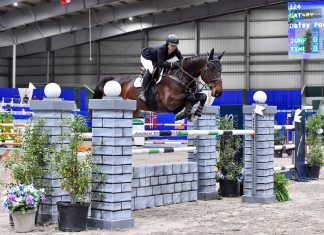 Daisy Ford Dashes to Victory in $25,000 Pin Oak Grand Prix