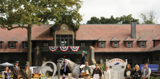 Ask Andre: Do You Have to Ride with a Big Barn to Win a Championship?