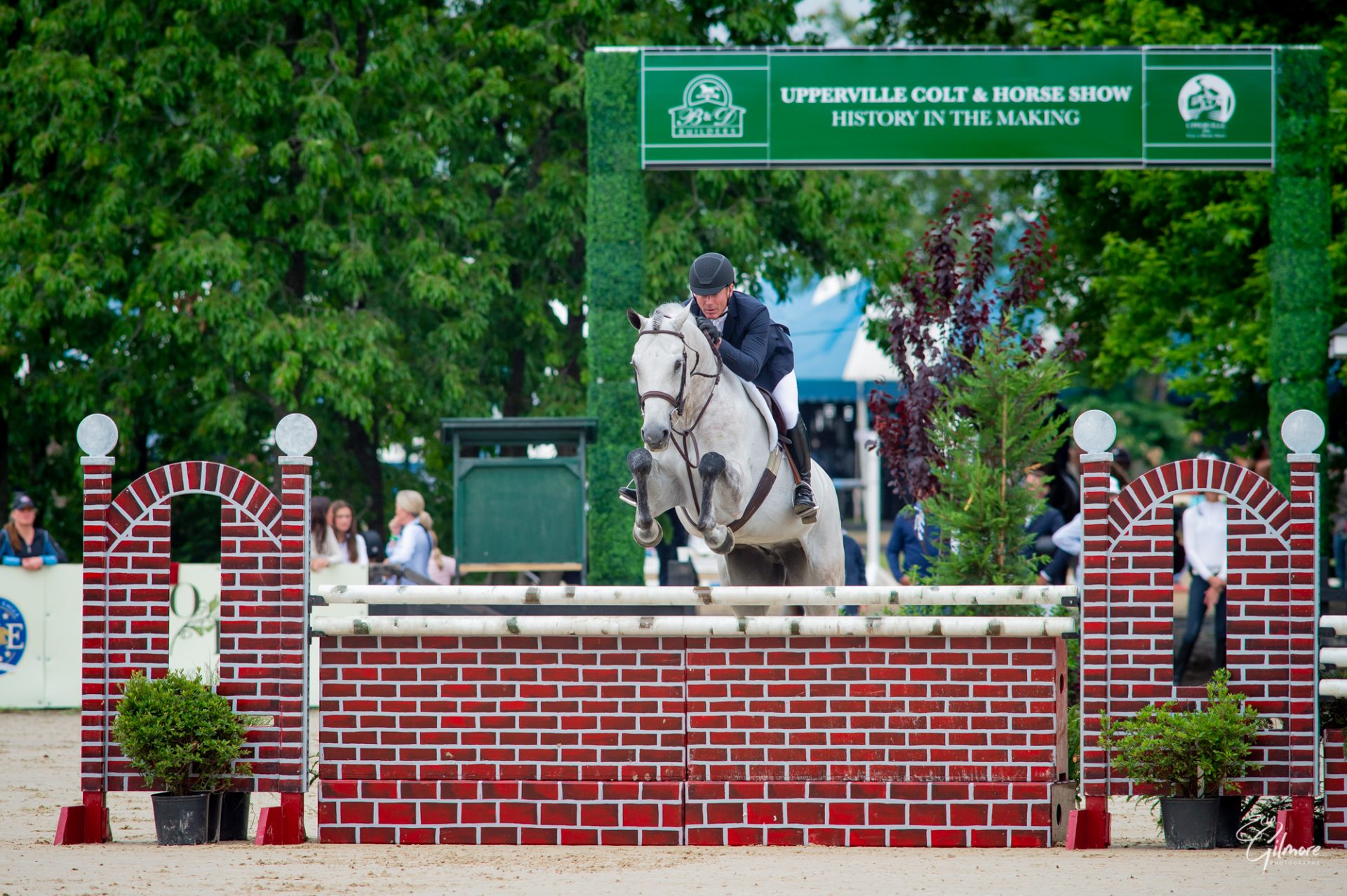Smiles, Style, Showmanship The 2021 USHJA International Hunter Derby