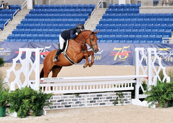TPH1221-Mares-Glynn.jrhunter.2_Cr-AndrewRyback_v1