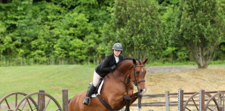 Izabel Fugman and Cabadbaran S Finesse $5,000 USHJA National Hunter Derby at HITS-on-the-Hudson I