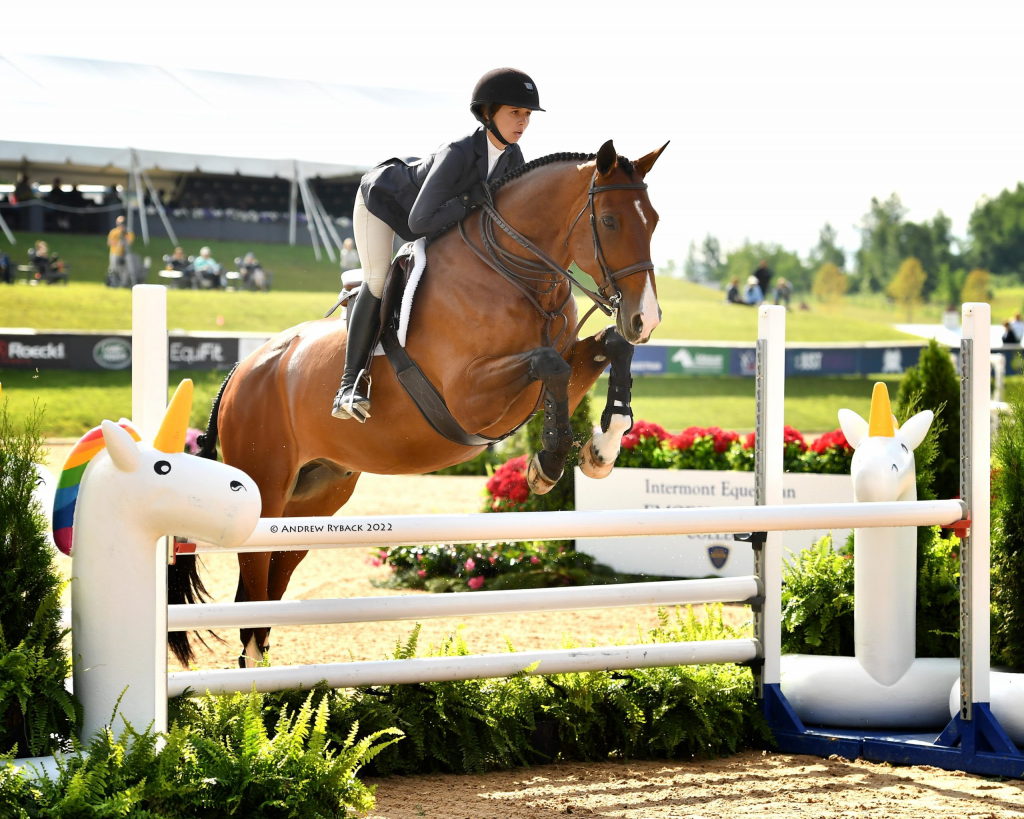 Sterling Malnik Scores Memorable Win in USHJA Gladstone Cup Equitation
