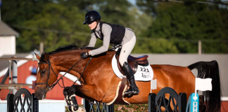 Mia Mannis and Hollyday V Take the Blue in $5,000 Welcome Stake to Kick Off the 2022 Devon Fall Classic