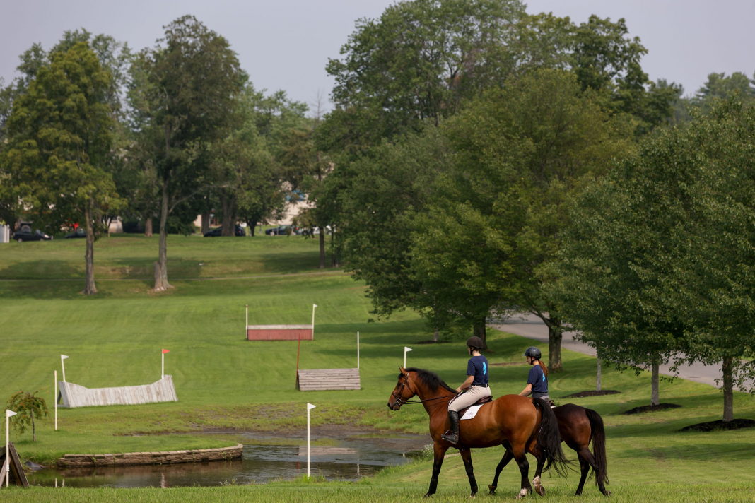 StoneleighBurnham School Offers Equestrian Education with an