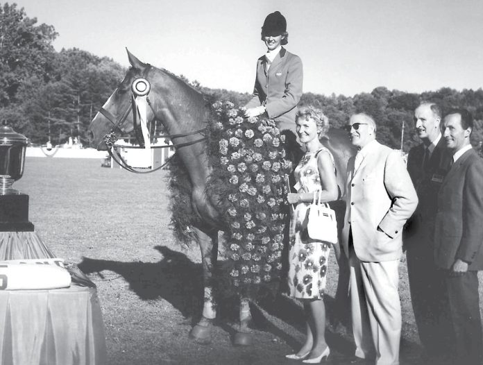 July_25,_1965_-_Mary_Chapot_aboard_Tomboy,_winners_of_the_first_Cleveland_Grand_Prix_(credit_unknown)