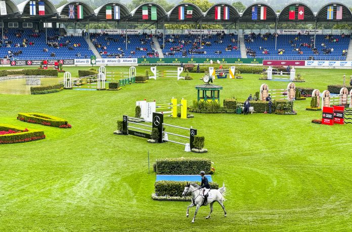 Plaidcast Episode 421 Nicola Philippaerts Dr. David Ramey, DVM Ken Whelihan