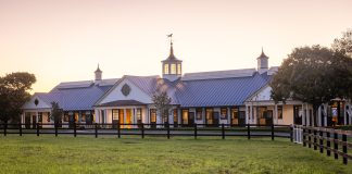 B&D Builders Crafts Equestrian Spaces
