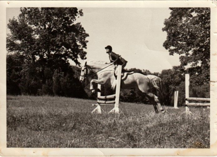 Chablis Sam jump L