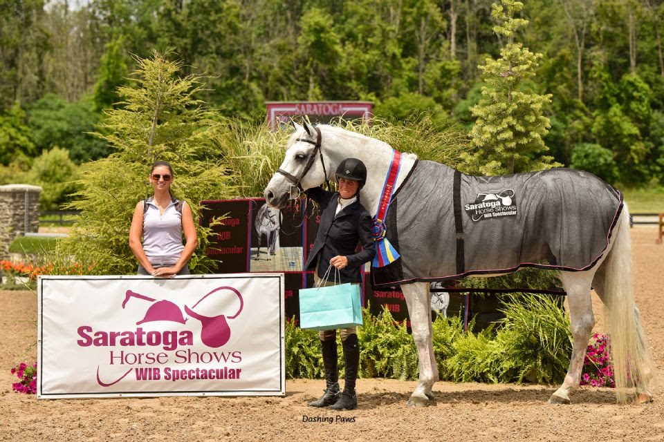 MTM Le Cadeau and Holliday Ryals Are Grand Hunter Champions