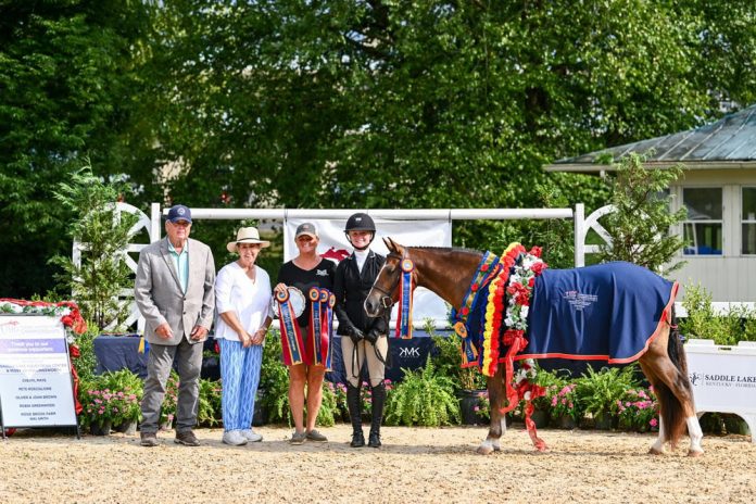 goodsquishシュシュLaura Bailey x GS Stallion Lauren Hough and goodsquishシュシュLaura Bailey x GS Stallion Lauren Hough and
