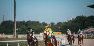 What Bettors Should Analyze Ahead of the Santa Anita Derby 2026